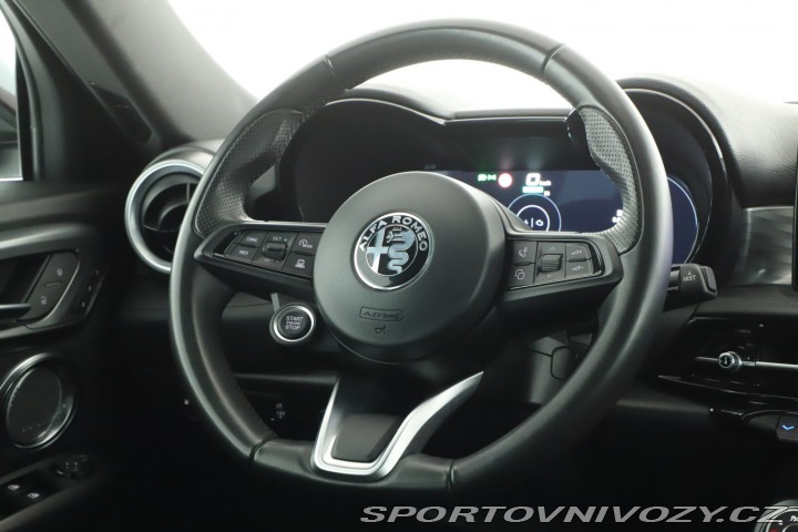 Alfa Romeo Tonale 1.3T Ibrida PHEV Q4 2023