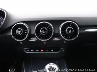 Audi TT 2,0 TFSI 169kW S-Line 1.M 2015