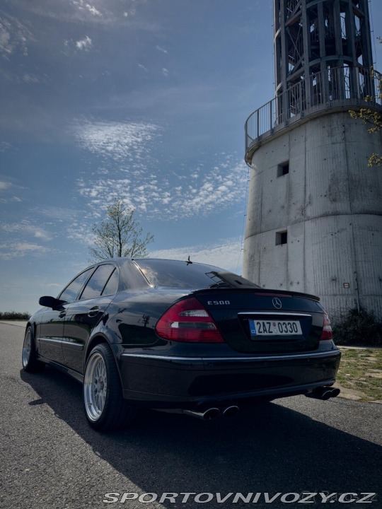 Mercedes-Benz E W211 E500 1800