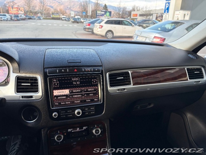 Volkswagen Ostatní modely Touareg 3,0 2015