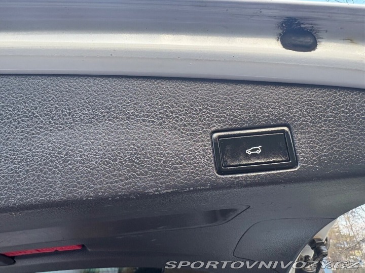 Volkswagen Ostatní modely Touareg 3,0 2015