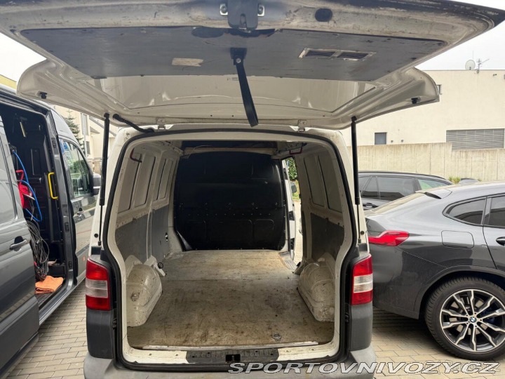 Volkswagen Ostatní modely Transporter 2,0 2010