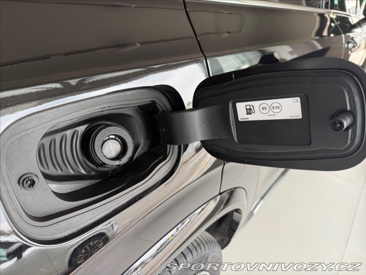 Volvo Ostatní modely XC90 2,0 Volvo XC 90T8 Ultra B 2026