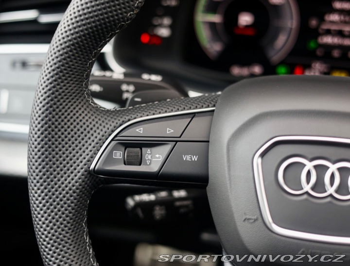 Audi Ostatní modely Q8  55 TFSIe Quattro 290KW e 2026