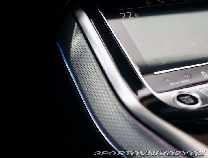 Audi Ostatní modely Q8  55 TFSIe Quattro 290KW e 2026