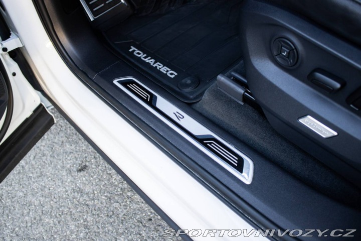 Volkswagen Ostatní modely Touareg  3.0 V6 TSI R-line 4Motio 2022