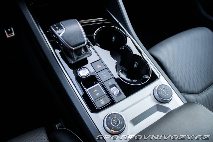 Volkswagen Ostatní modely Touareg  3.0 V6 TSI R-line 4Motio 2022