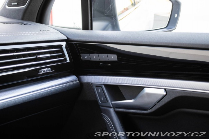 Volkswagen Ostatní modely Touareg  3.0 V6 TSI R-line 4Motio 2022
