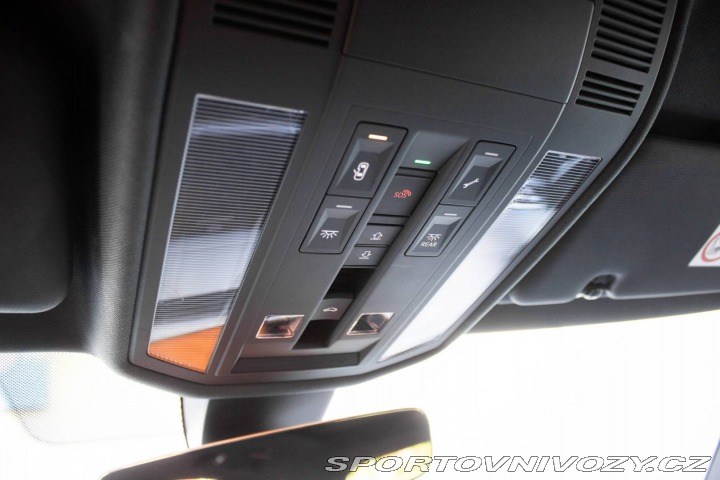 Volkswagen Ostatní modely Touareg  3.0 V6 TSI R-line 4Motio 2022