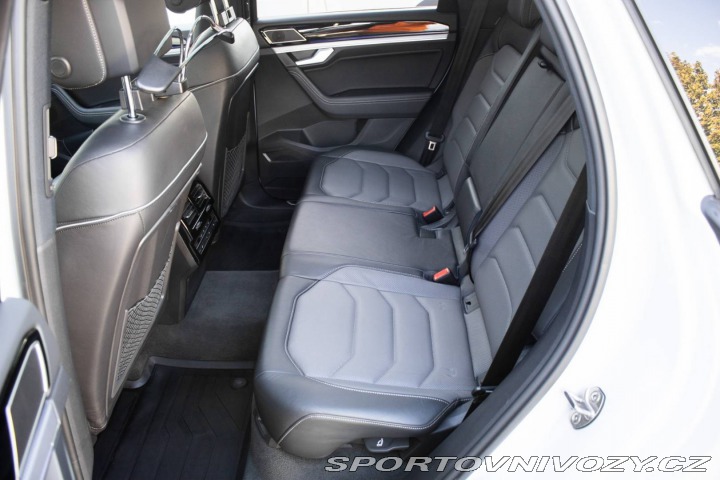 Volkswagen Ostatní modely Touareg  3.0 V6 TSI R-line 4Motio 2022