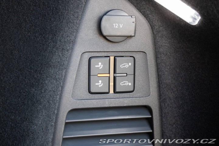 Volkswagen Ostatní modely Touareg  3.0 V6 TSI R-line 4Motio 2022