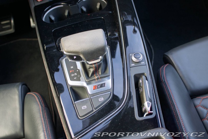 Audi RS5 Sportback 331kW AT8 / MO 2022