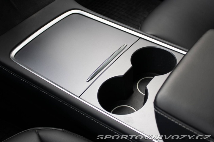 Tesla Model 3 366kW / NA SPLÁTKY / NA 2021