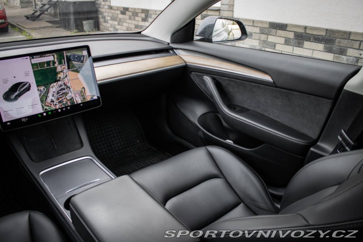 Tesla Model 3 366kW / NA SPLÁTKY / NA 2021