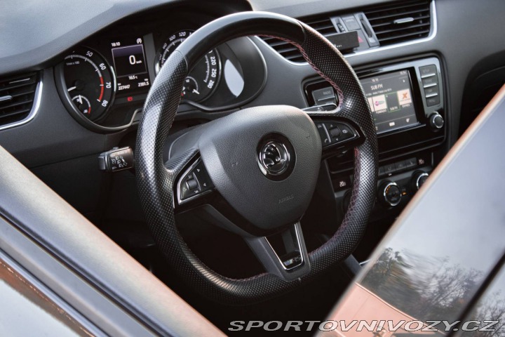 Škoda Octavia RS 2.0 RS 230 DSG 169kW AT6 2016