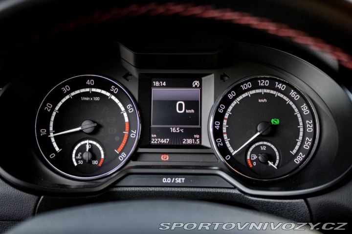 Škoda Octavia RS 2.0 RS 230 DSG 169kW AT6 2016