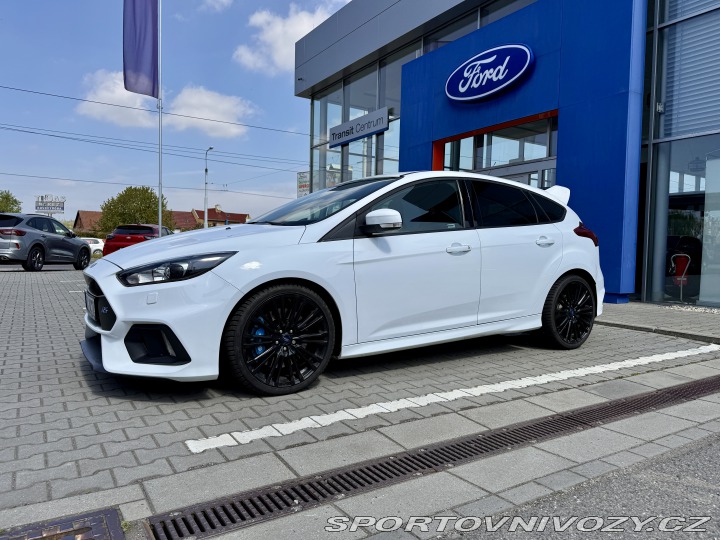 Ford Focus RS  2016