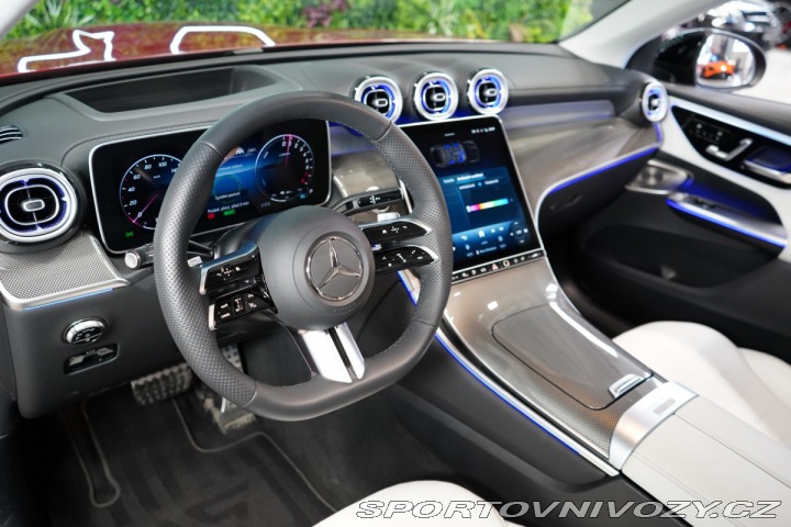 Mercedes-Benz Ostatní modely GLC 400e*4M*COUPE*AMG*TAŽNÉ*3 2025