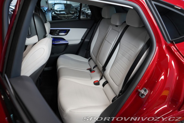 Mercedes-Benz Ostatní modely GLC 400e*4M*COUPE*AMG*TAŽNÉ*3 2025