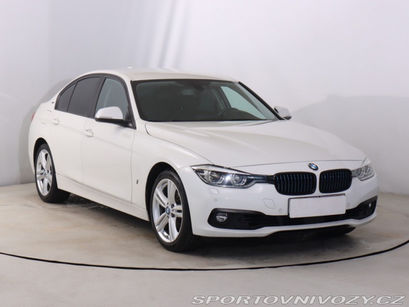 BMW 3 Sport Line 330e iPerforma