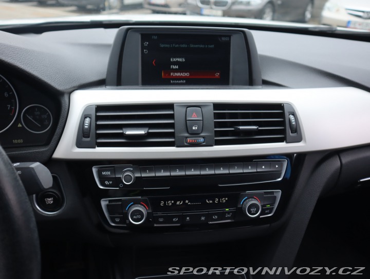 BMW 3 Sport Line 330e iPerforma 2018