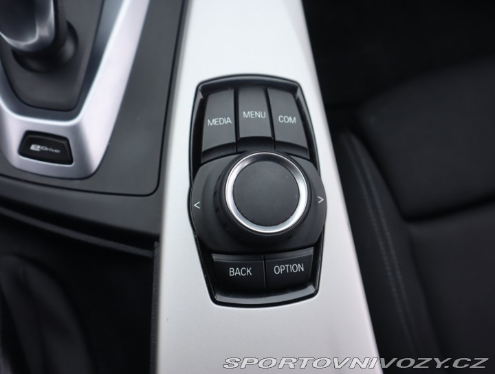 BMW 3 Sport Line 330e iPerforma 2018