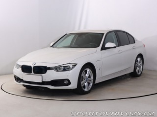 BMW 3 Sport Line 330e iPerforma 2018