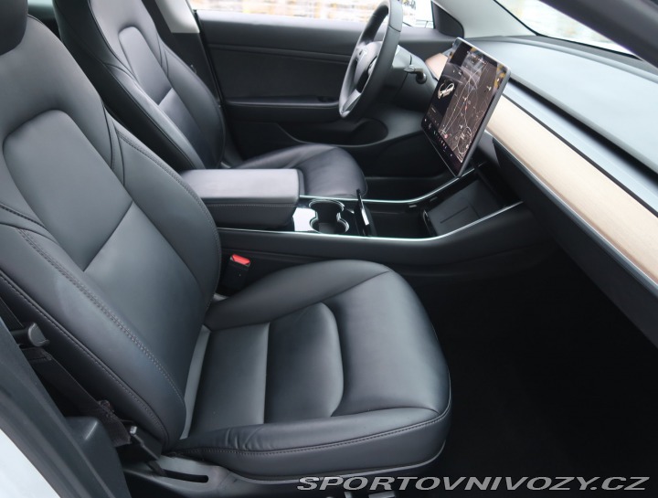 Tesla Model 3 Std Range Plus 52kWh 2020