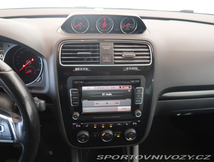 Volkswagen Scirocco Sport 1.4 TSI 2015