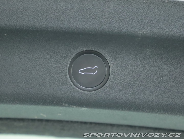 Tesla Model Y . Long Range AWD 75kWh 2021