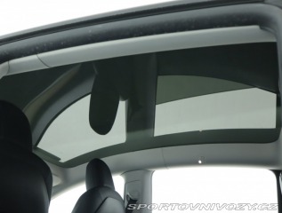 Tesla Model Y . Long Range AWD 75kWh 2021