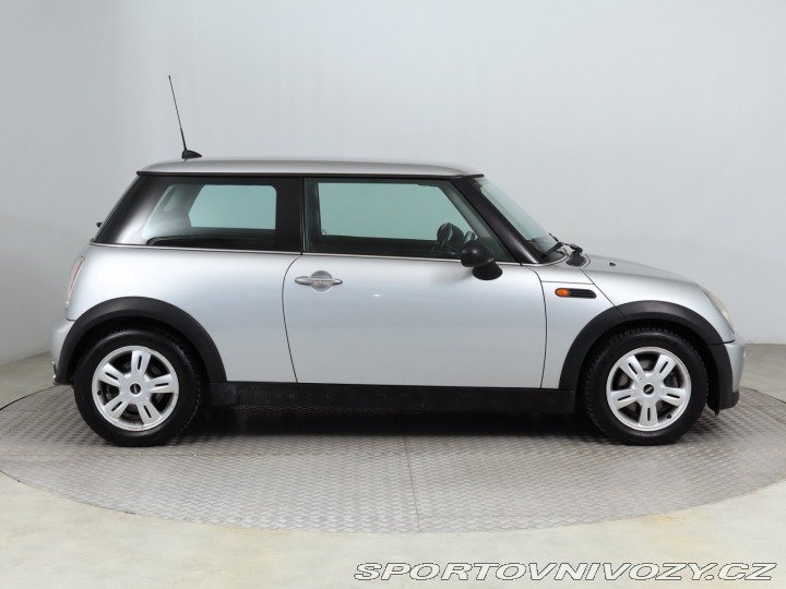Mini One One 2004