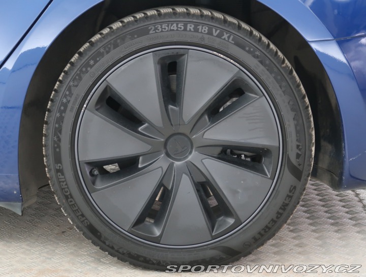 Tesla Model 3 Standard Range LFP 2023