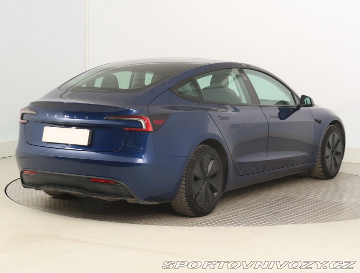 Tesla Model 3 Standard Range LFP 2023