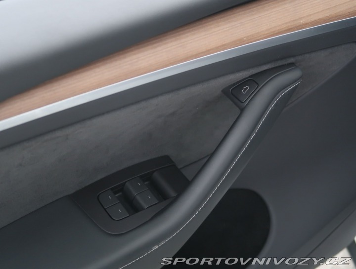 Tesla Model Y Long Range AWD 79kWh 2022