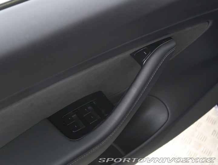 Tesla Model 3 Std Range Plus 52kWh 2019