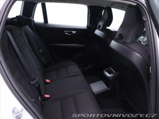 Volvo V60 2,0 B5 AWD Momentum Pro A 2020