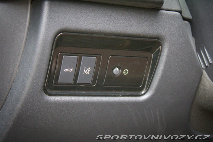 Jaguar XF 2.0D I4 240k R-Sport AWD 2020