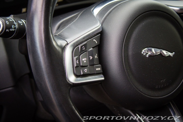 Jaguar XF 2.0D I4 240k R-Sport AWD 2020