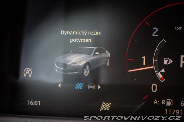 Jaguar XF 2.0D I4 240k R-Sport AWD 2020