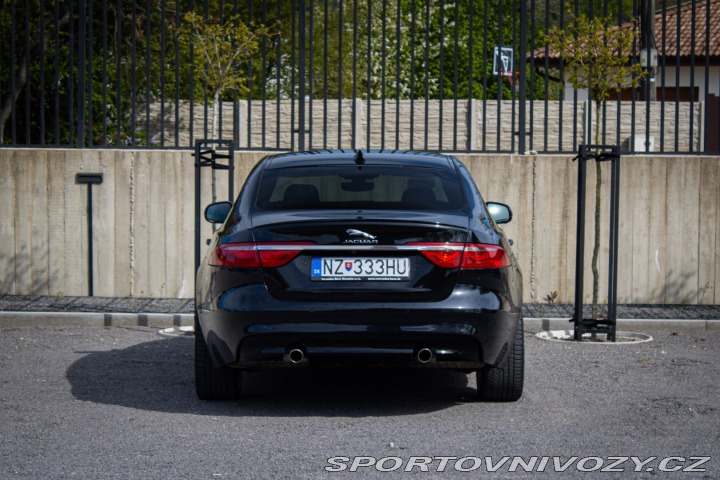 Jaguar XF 2.0D I4 240k R-Sport AWD 2020