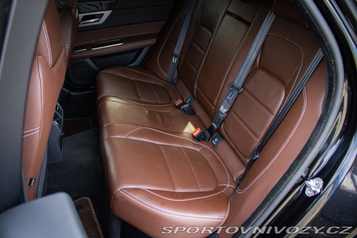 Jaguar XF 2.0D I4 240k R-Sport AWD 2020