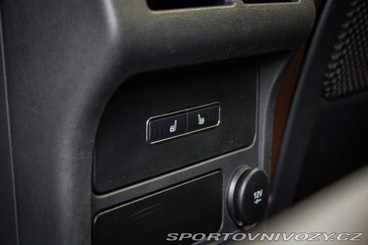 Jaguar XF 2.0D I4 240k R-Sport AWD 2020