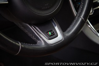 Jaguar XF 2.0D I4 240k R-Sport AWD 2020