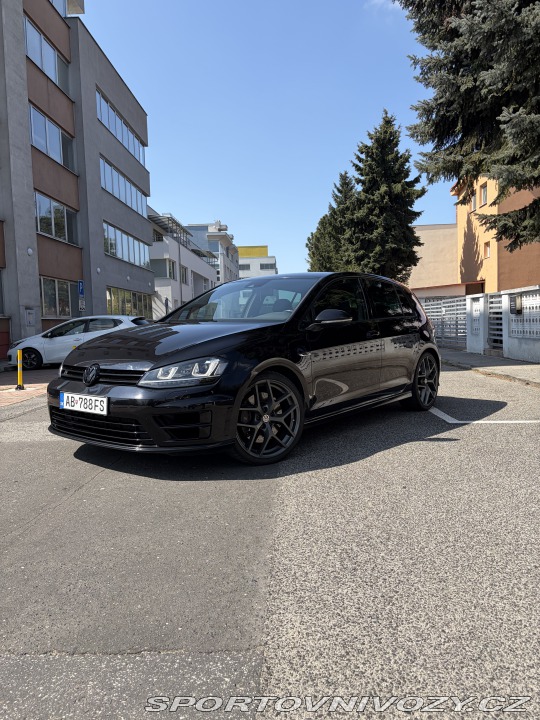Volkswagen Golf R 2015