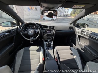 Volkswagen Golf R 2015