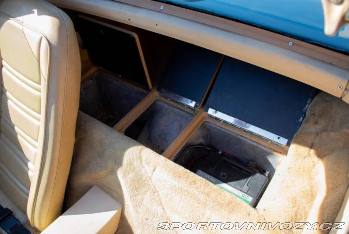 Chevrolet Corvette C3 Stingray 350 1976