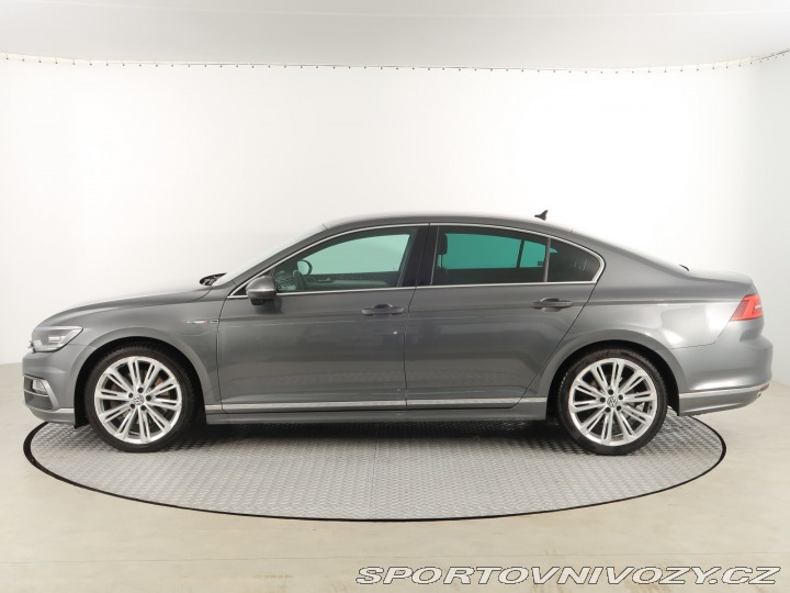Volkswagen Ostatní modely Passat R-Line 2.0 BiTDI 2015
