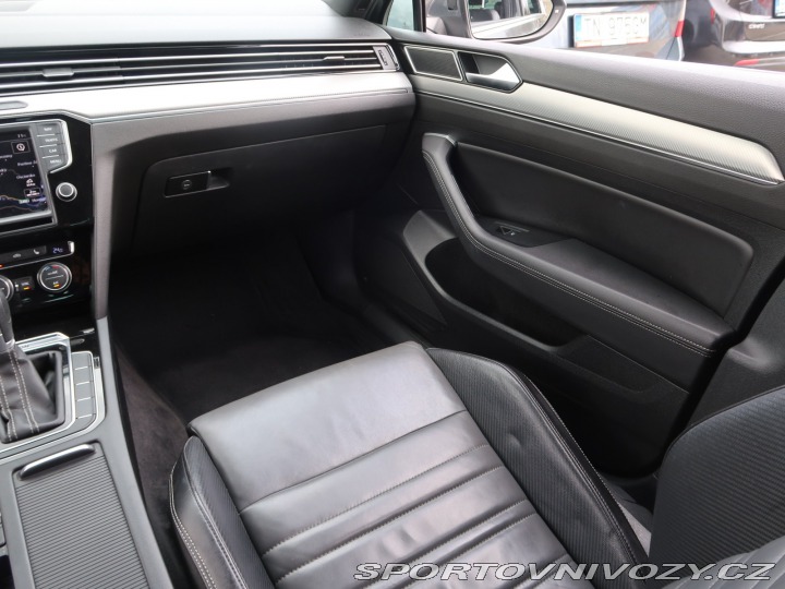 Volkswagen Ostatní modely Passat R-Line 2.0 BiTDI 2015