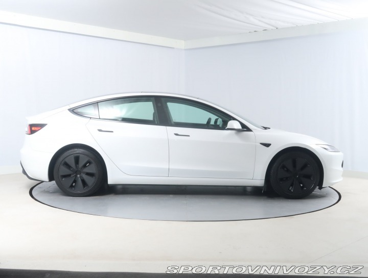Tesla Model 3 Standard Range LFP 2023